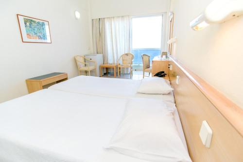 Riviera Hotell 4*