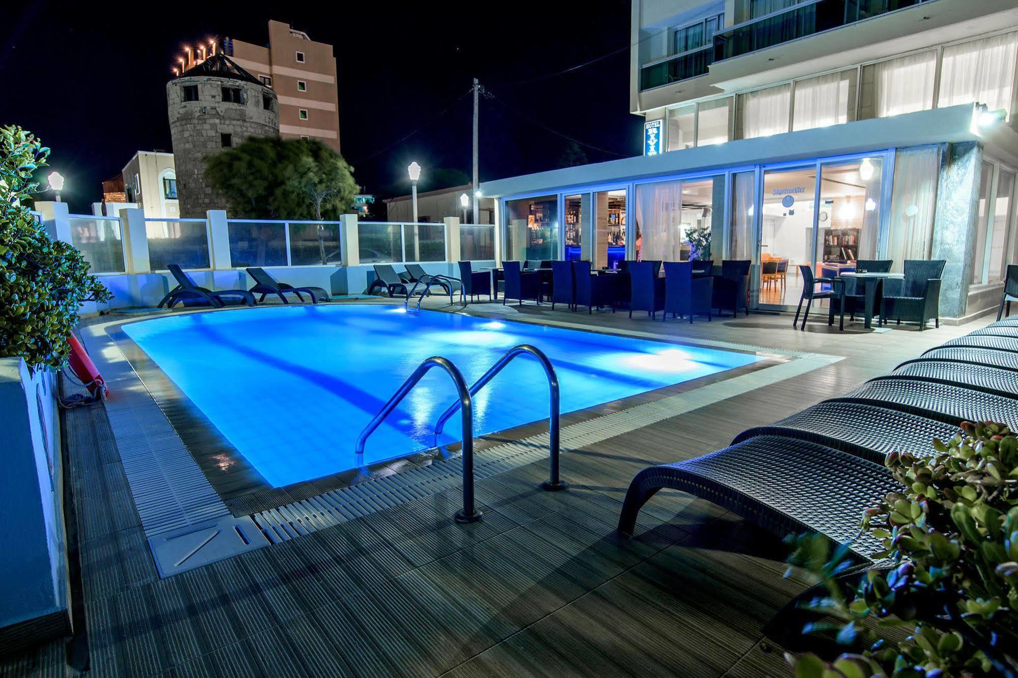 Hotell Riviera 4*