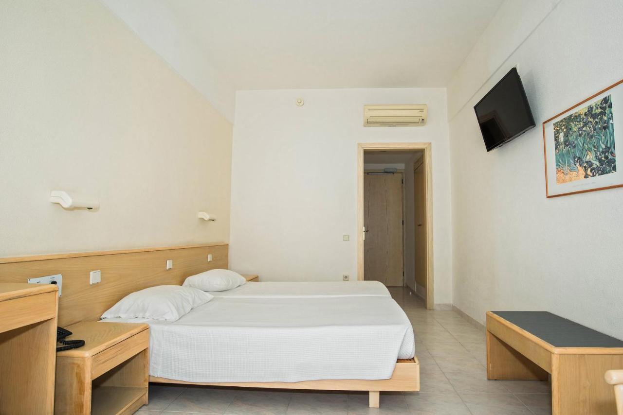 Riviera Hotell 4*